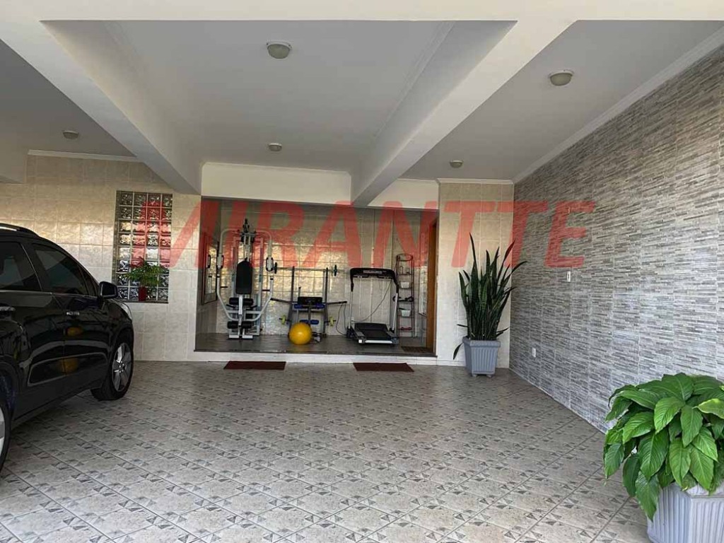 Sobrado de 700m² com 5 quartos em Jardim São Bento