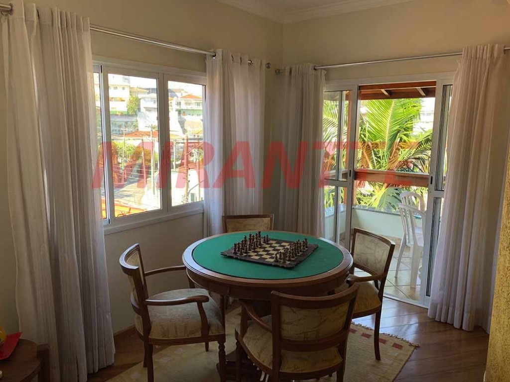 Sobrado de 700m² com 5 quartos em Jardim São Bento