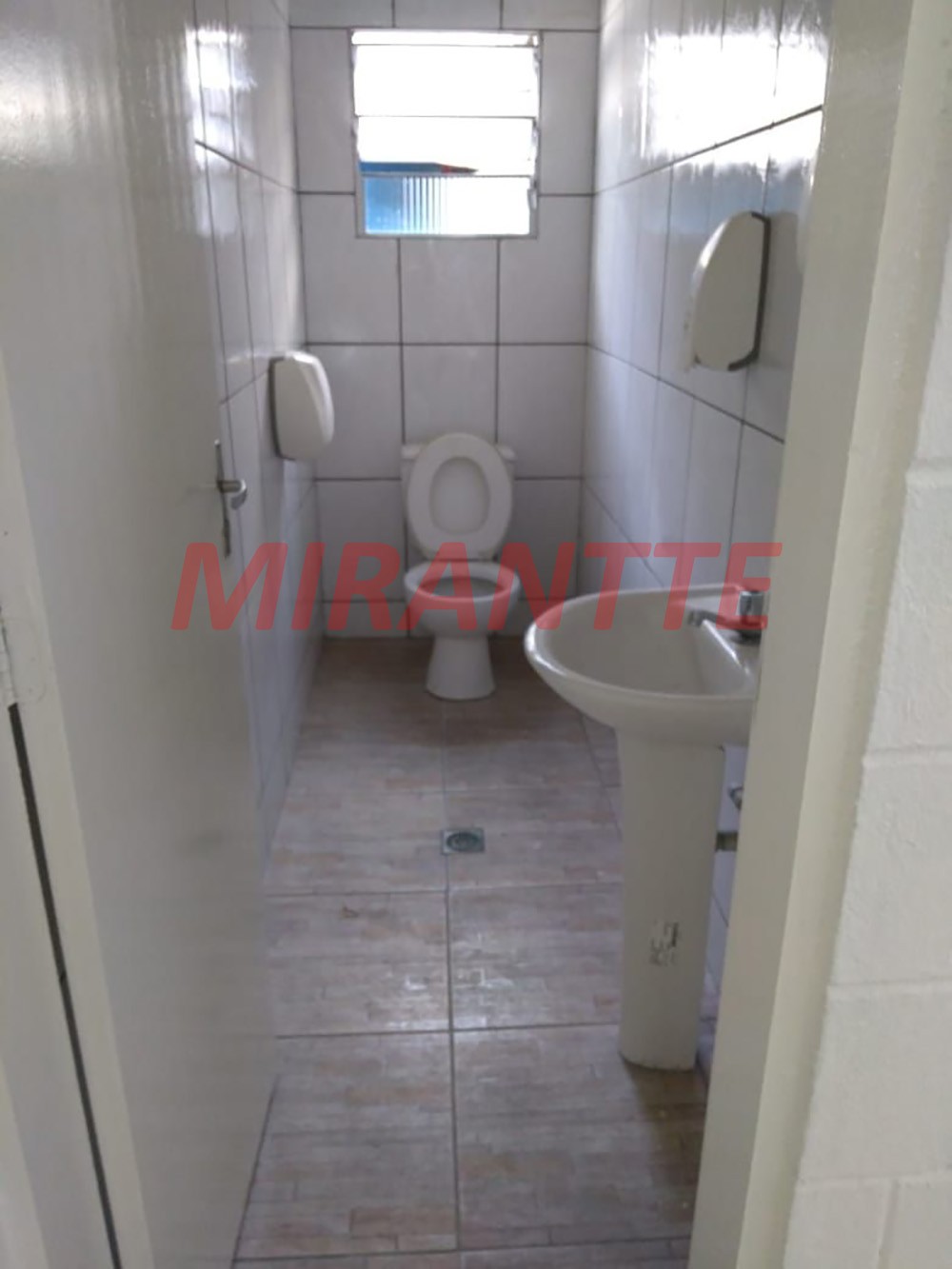Comercial em Cidade Soberana