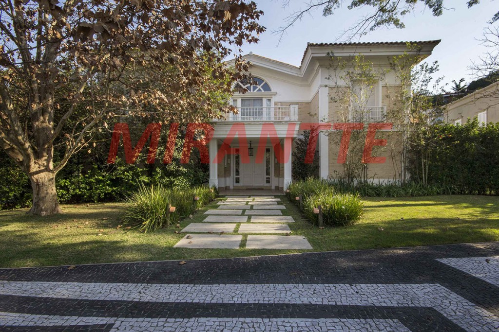 Sobrado de 1100m² com 5 quartos em Morumbi