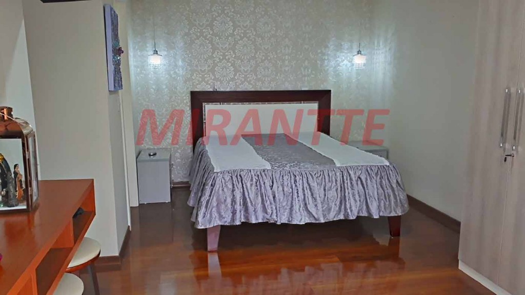 Apartamento de 206m² com 3 quartos em Santana