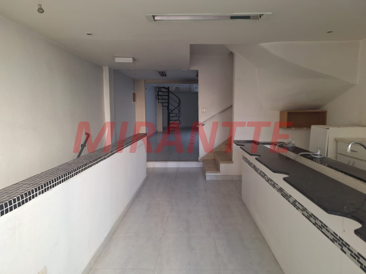 Comercial de 125m² em Santana