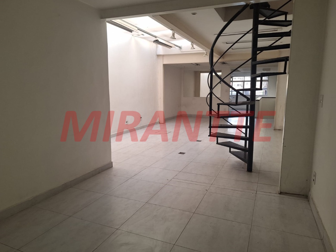 Comercial de 125m² em Santana