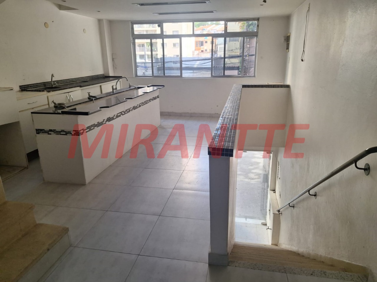 Comercial de 125m² em Santana