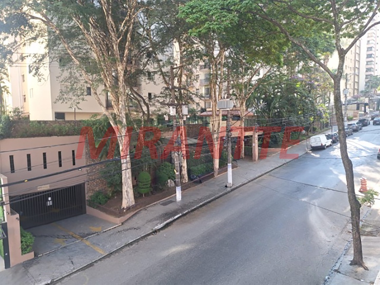 Comercial de 125m² em Santana
