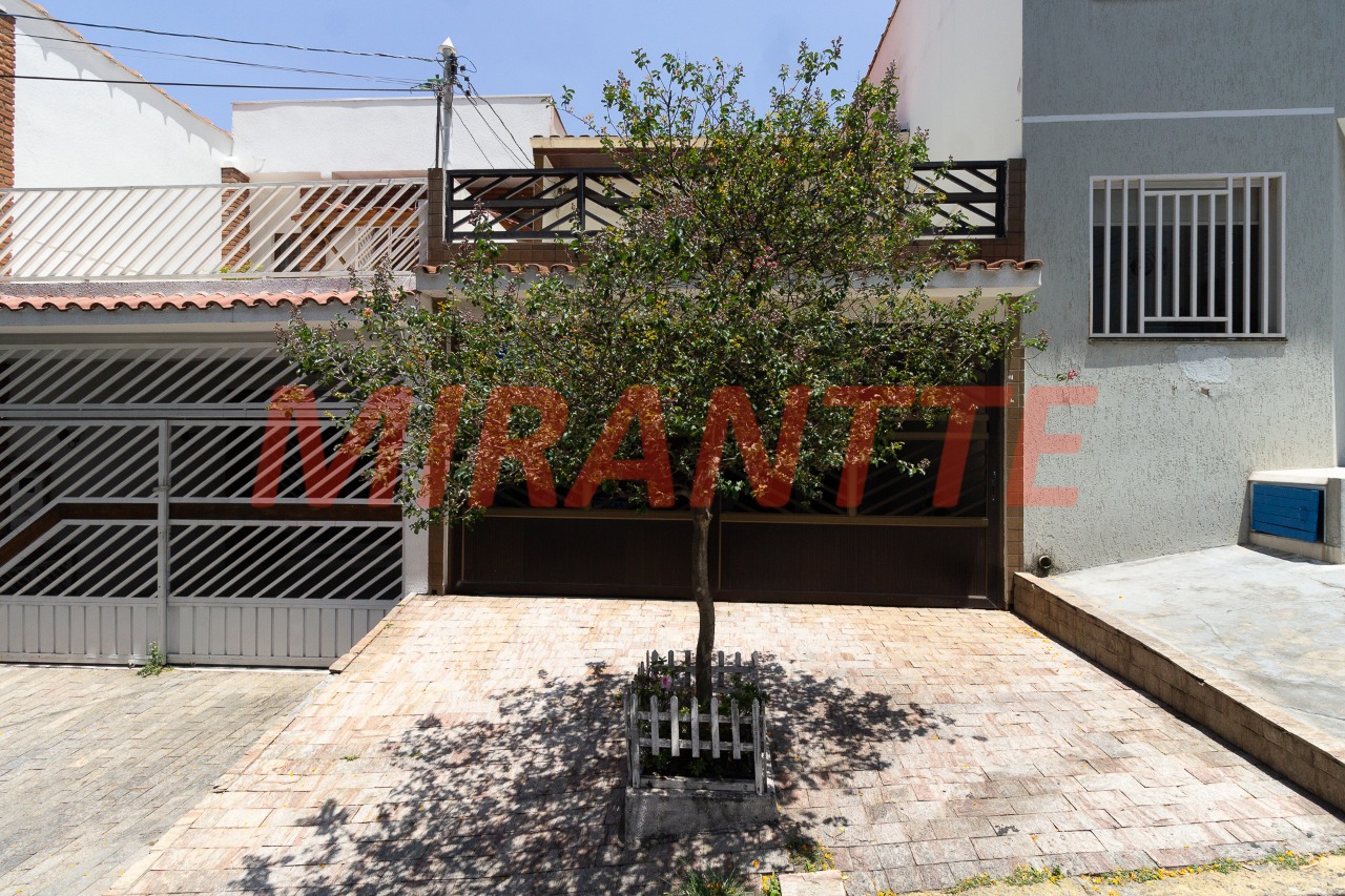 Sobrado de 128m² com 3 quartos em Santana