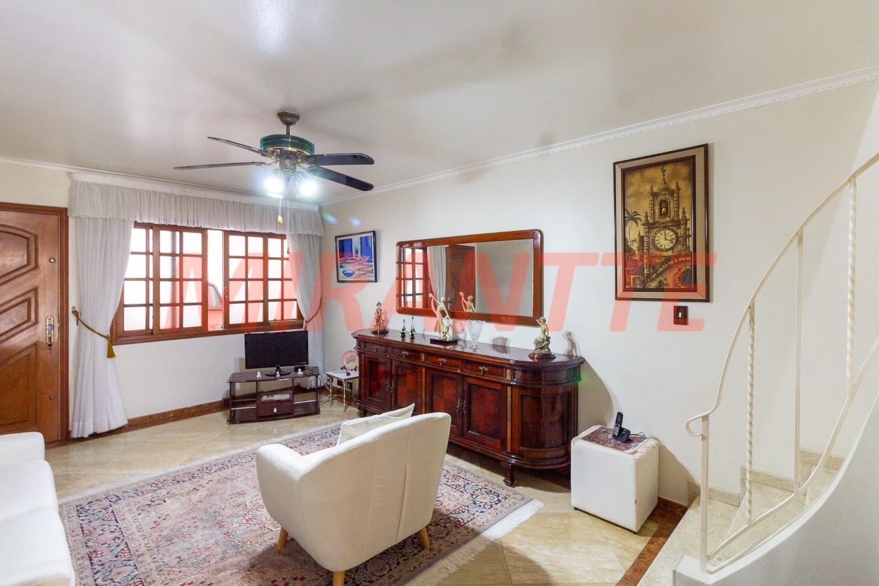 Sobrado de 128m² com 3 quartos em Santana