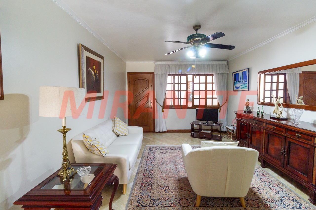 Sobrado de 128m² com 3 quartos em Santana