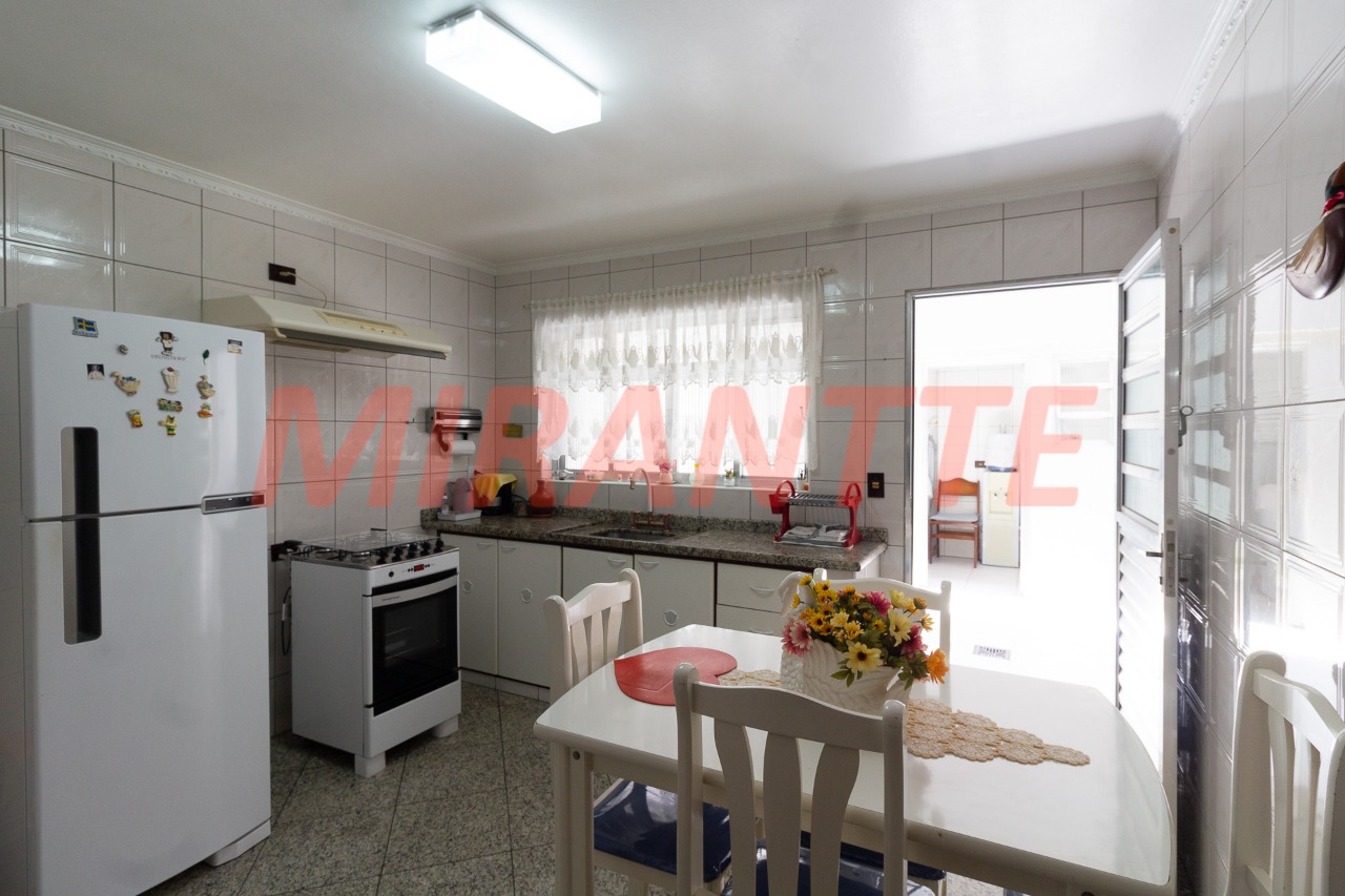 Sobrado de 128m² com 3 quartos em Santana