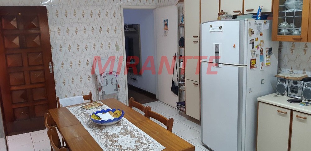 Sobrado de 180m² com 3 quartos em Vila Aurora