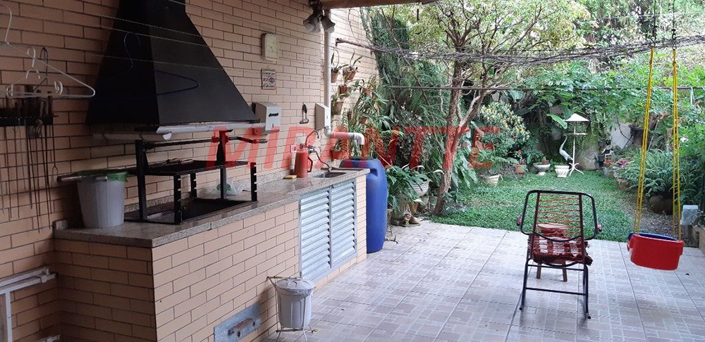 Sobrado de 180m² com 3 quartos em Vila Aurora