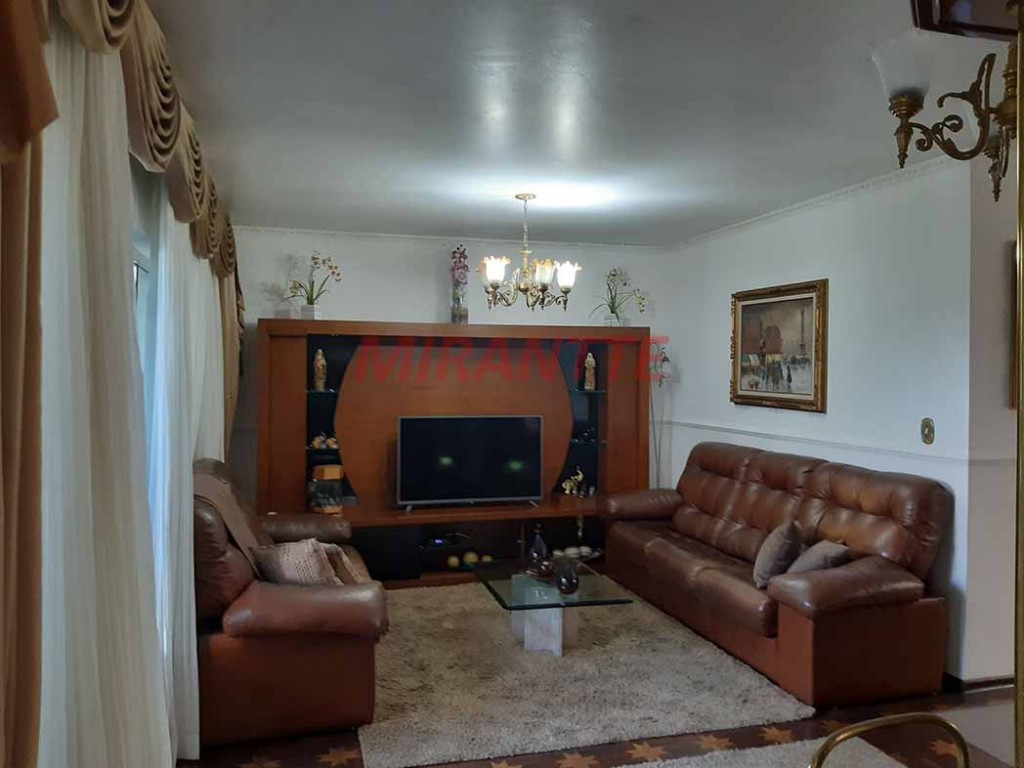 Casa terrea de 237m² com 3 quartos em Santa Teresinha