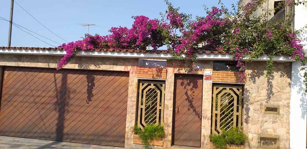 Casa terrea de 237m² com 3 quartos em Santa Teresinha