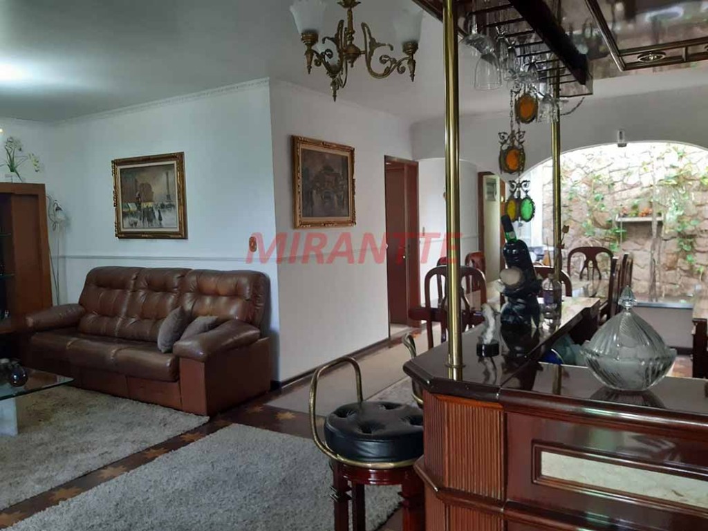 Casa terrea de 237m² com 3 quartos em Santa Teresinha