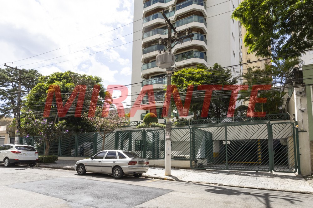 Apartamento de 130m² com 3 quartos em Santana