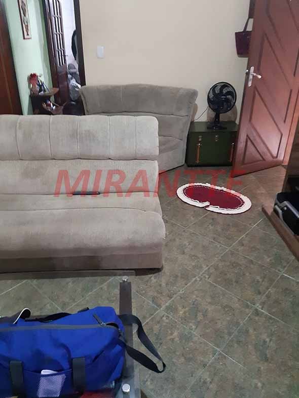 Sobrado de 220m² com 4 quartos em Jardim Santa Clara