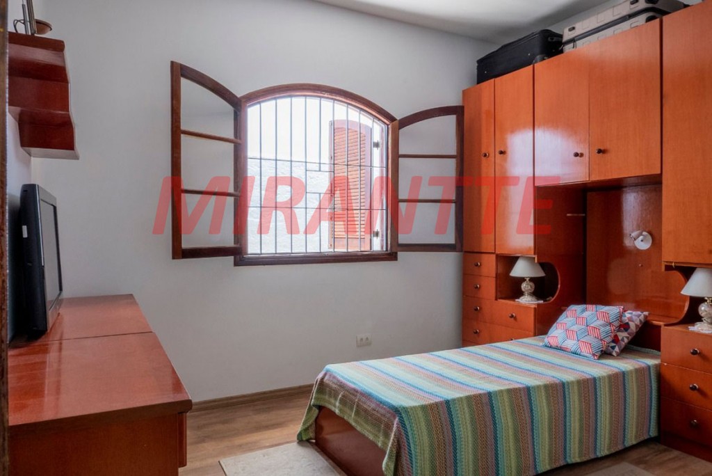Casa terrea de 135m² com 3 quartos em Jardim Guapíra