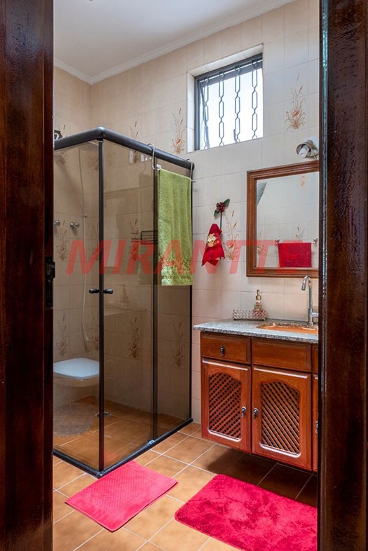 Casa terrea de 135m² com 3 quartos em Jardim Guapíra