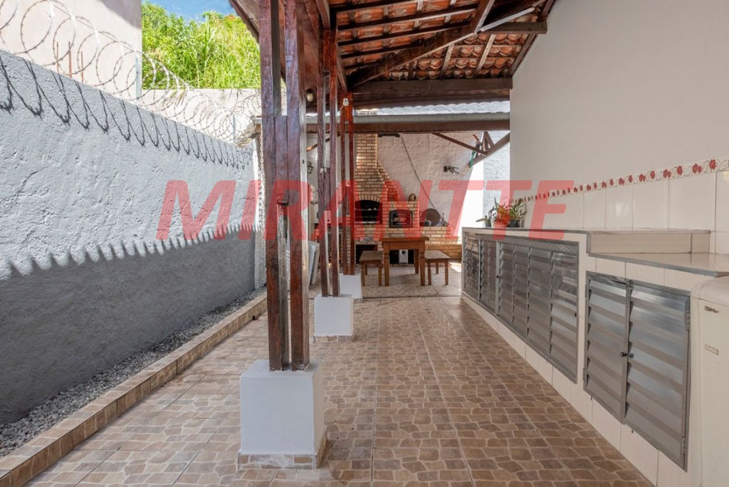 Casa terrea de 135m² com 3 quartos em Jardim Guapíra