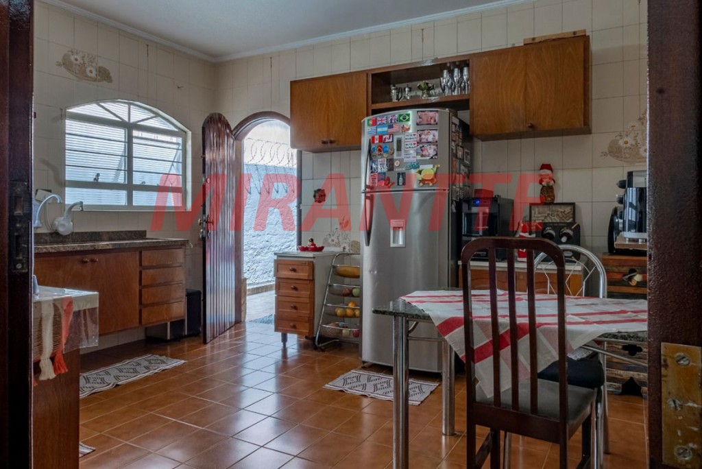 Casa terrea de 135m² com 3 quartos em Jardim Guapíra