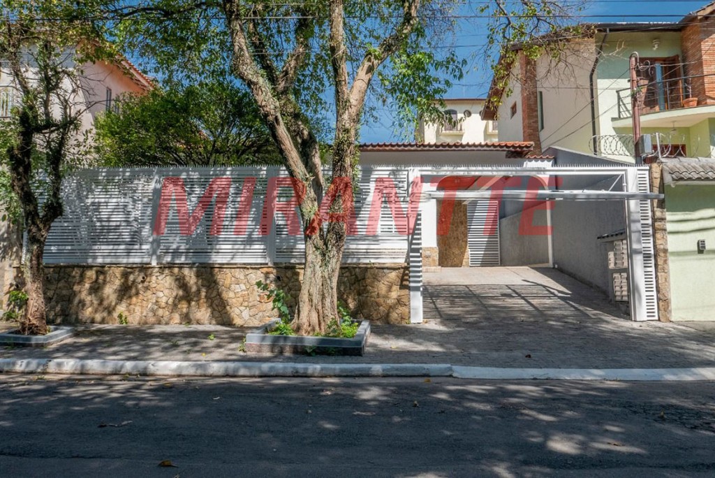 Casa terrea de 135m² com 3 quartos em Jardim Guapíra