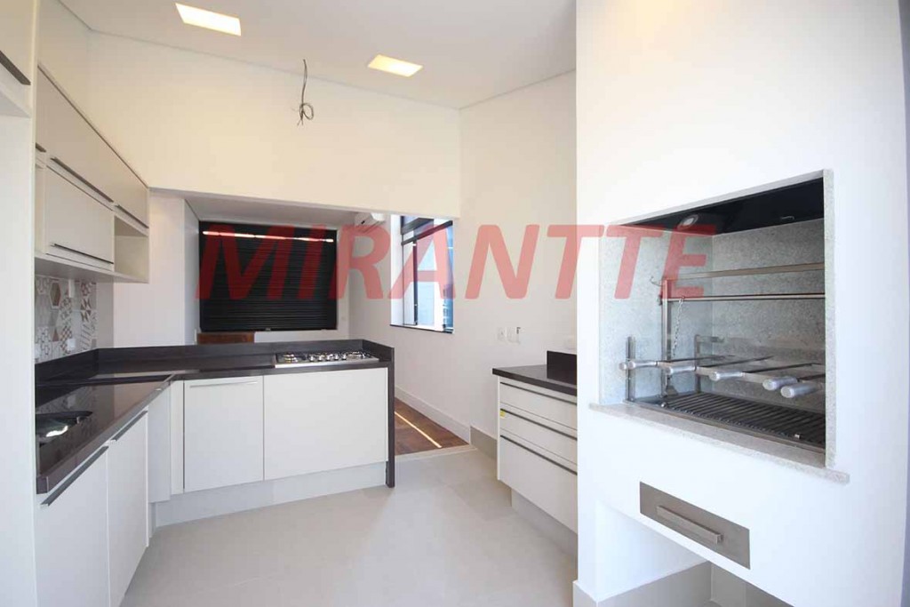 Apartamento com 3 quartos em Moema