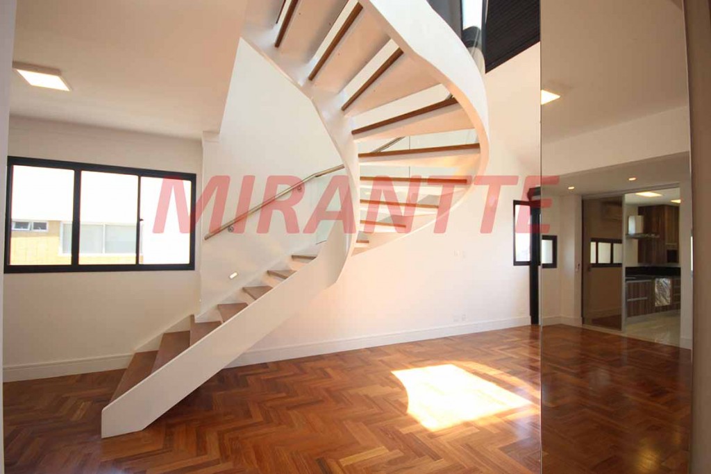 Apartamento com 3 quartos em Moema