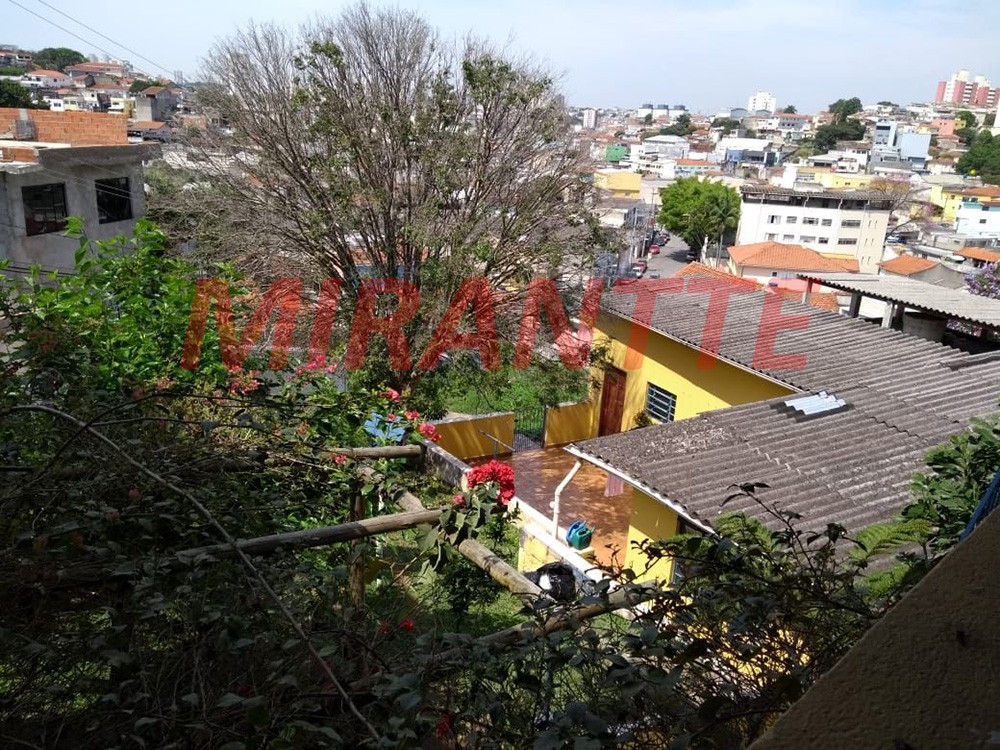 Casa terrea com 3 quartos em Imirim