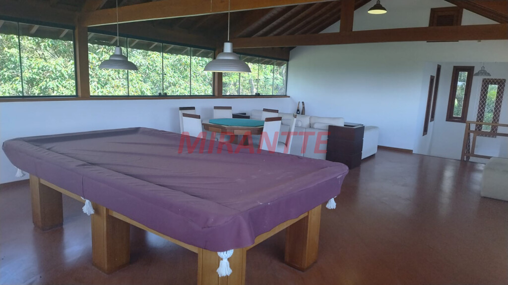 Sobrado de 340m² com 3 quartos em Serra da Cantareira