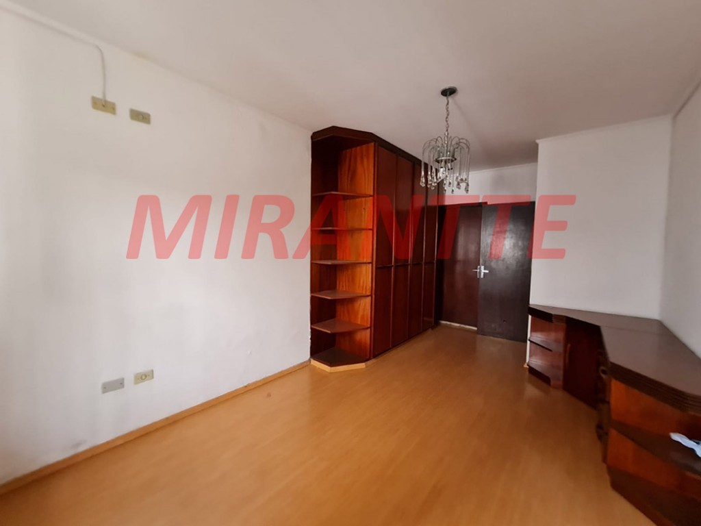 Casa terrea de 252m² com 3 quartos em Santana
