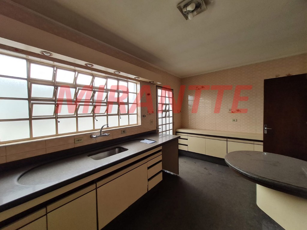 Casa terrea de 252m² com 3 quartos em Santana