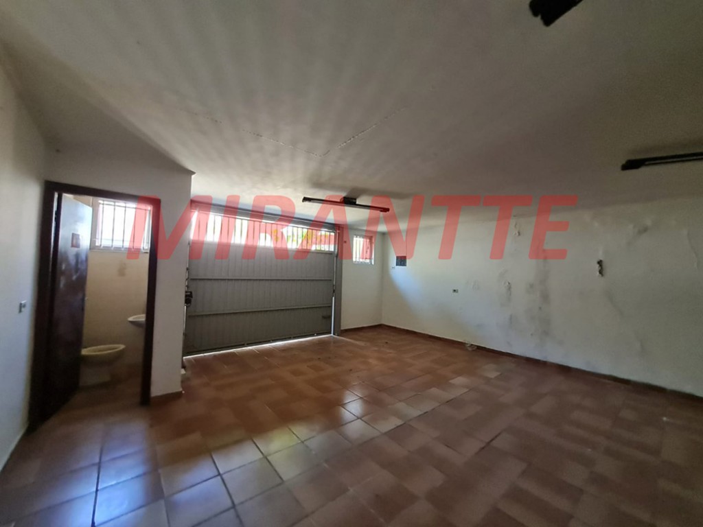 Casa terrea de 252m² com 3 quartos em Santana