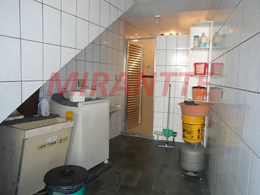 Sobrado de 172m² com 3 quartos em Jardim Japão
