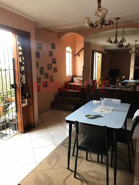 Sobrado de 278m² com 3 quartos em Parque Peruche