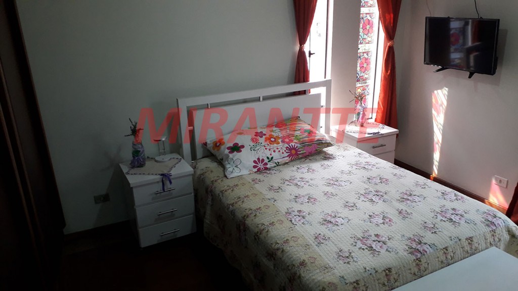 Sobrado de 150m² com 4 quartos em Jardim Guapíra