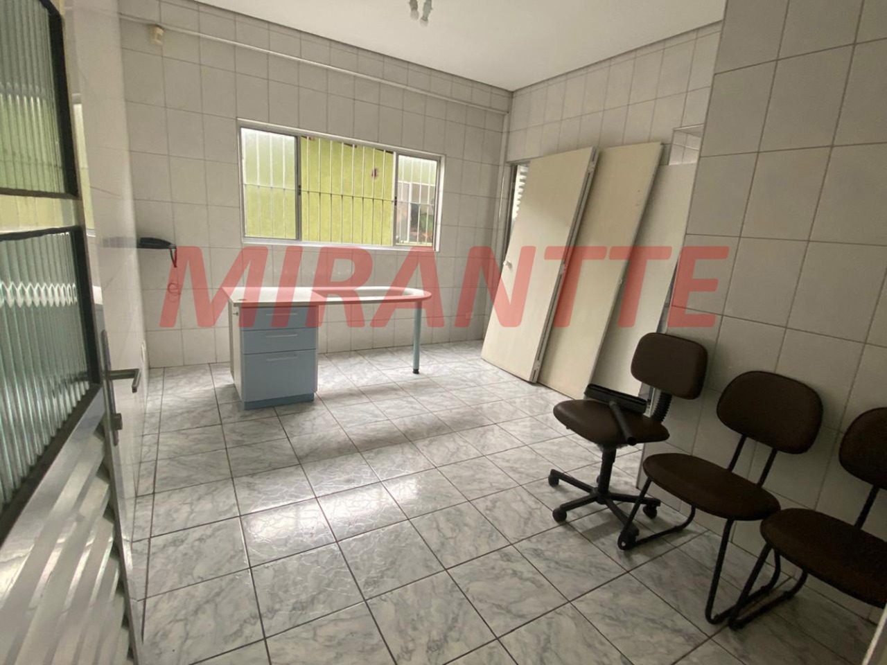 Comercial de 637m² em Santana