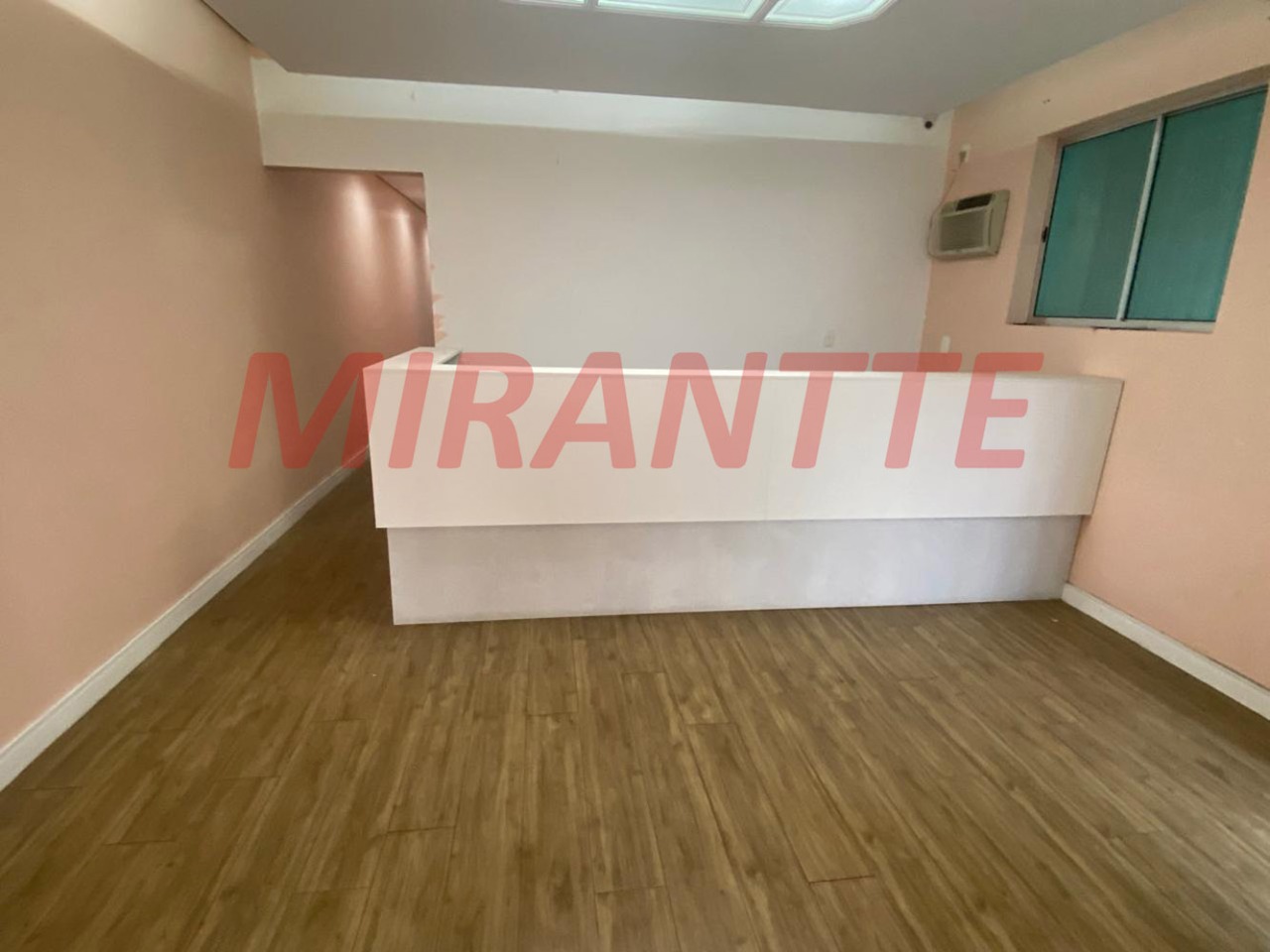 Comercial de 637m² em Santana