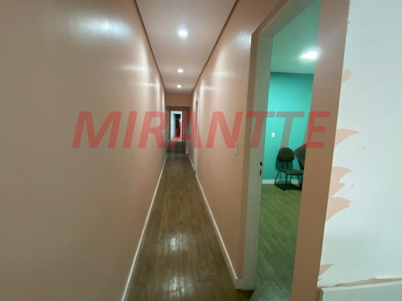 Comercial de 637m² em Santana
