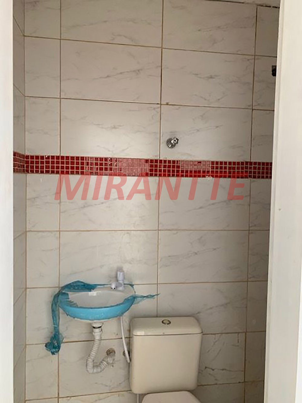 Comercial de 156m² em Santana