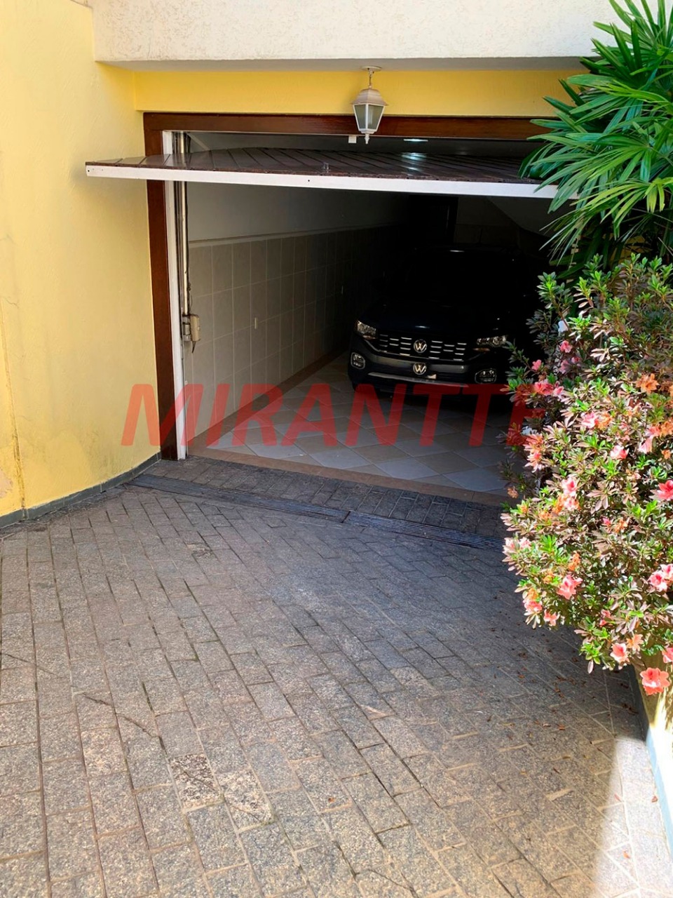 Sobrado de 153m² com 3 quartos em Vila Nivi
