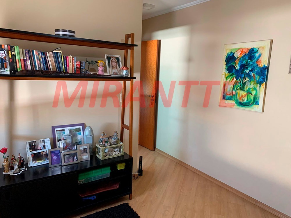 Sobrado de 153m² com 3 quartos em Vila Nivi