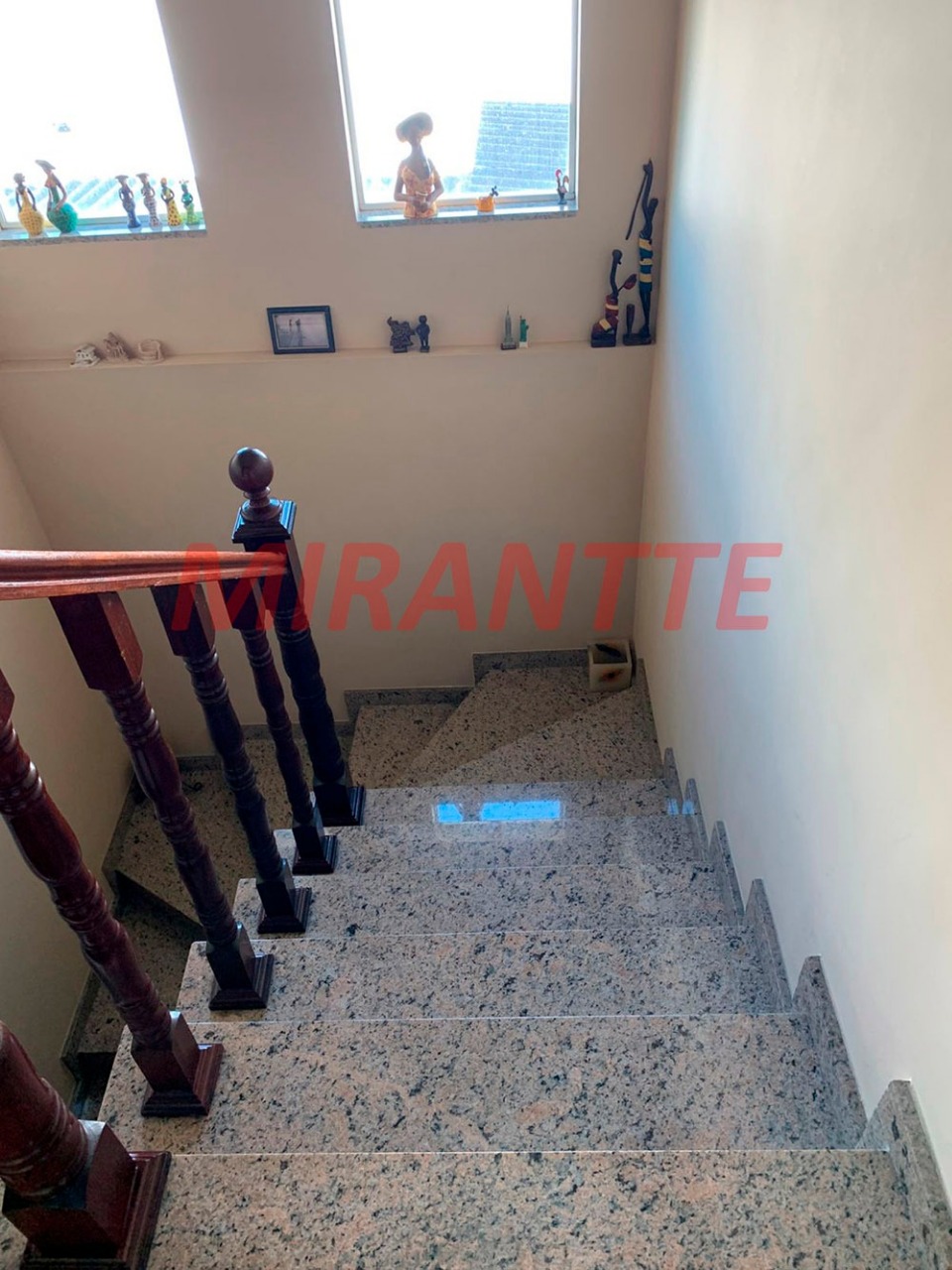 Sobrado de 153m² com 3 quartos em Vila Nivi