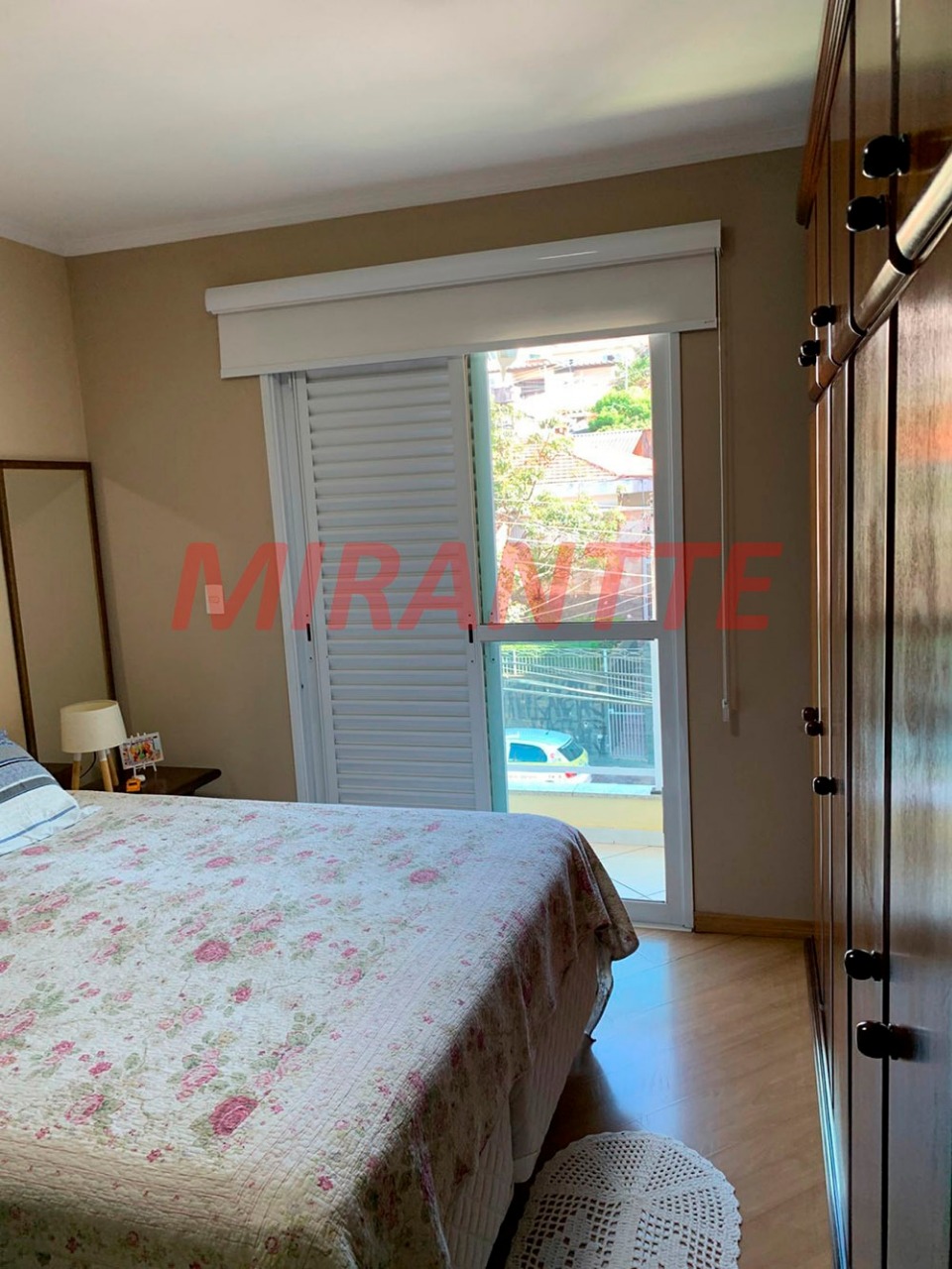Sobrado de 153m² com 3 quartos em Vila Nivi