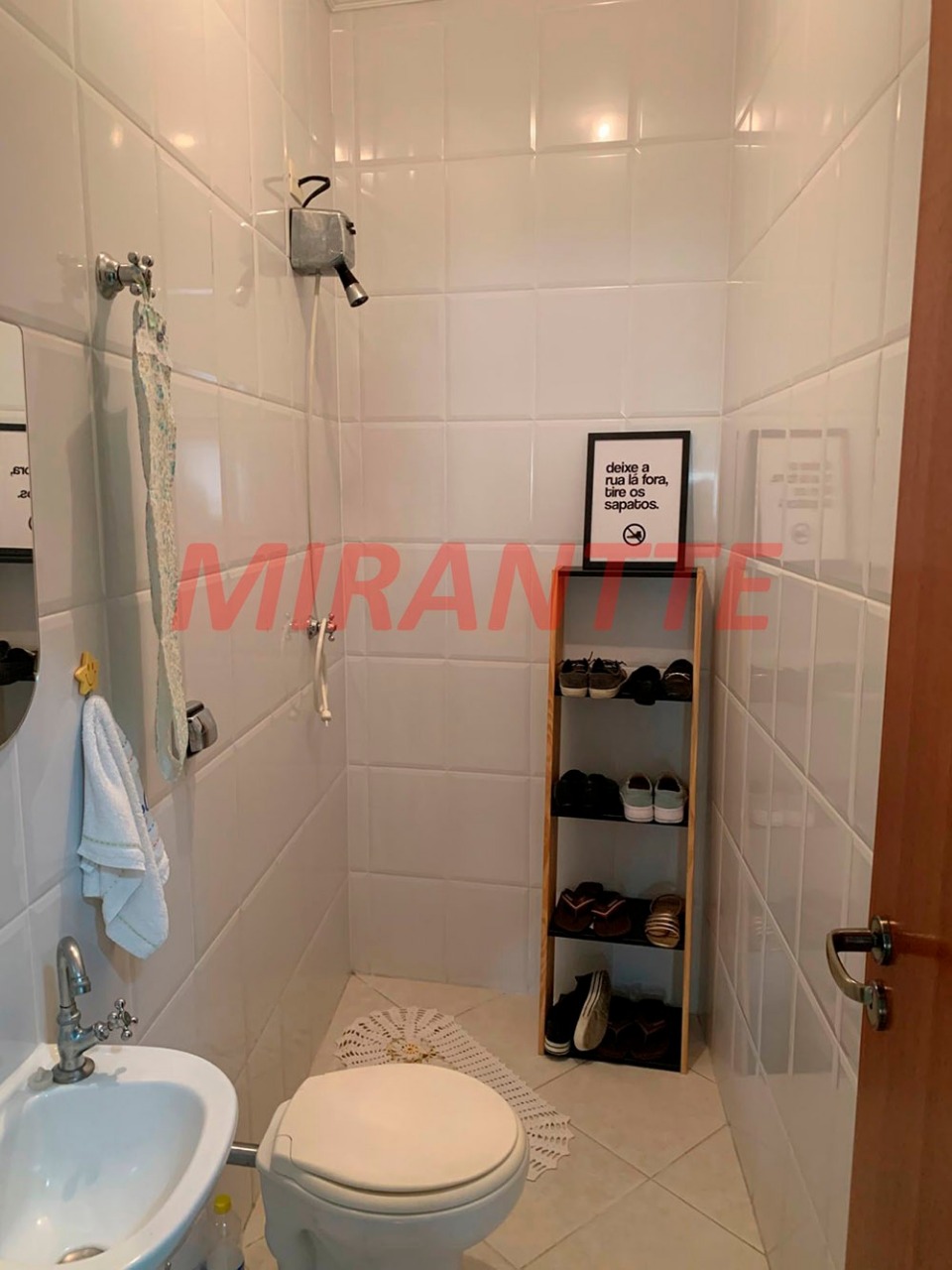 Sobrado de 153m² com 3 quartos em Vila Nivi
