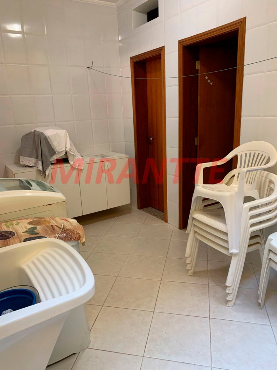 Sobrado de 153m² com 3 quartos em Vila Nivi