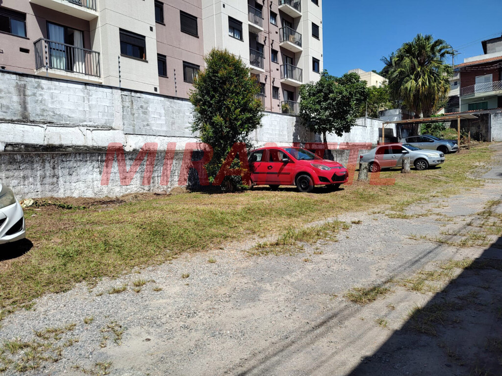 Terreno de 1118m² em Vila Rosa