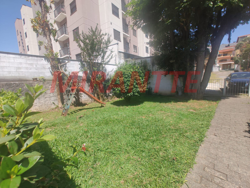 Terreno de 1118m² em Vila Rosa