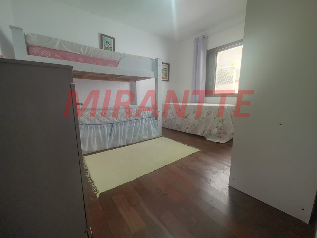 Terreno de 1118m² em Vila Rosa