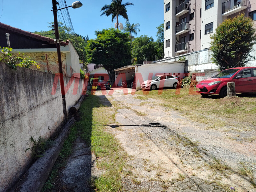 Terreno de 1118m² em Vila Rosa