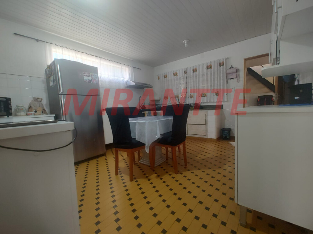 Terreno de 1118m² em Vila Rosa